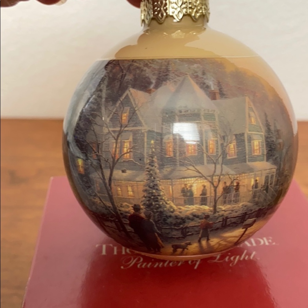NIB Thomas Kinkade 2011 limited Edition ornament
